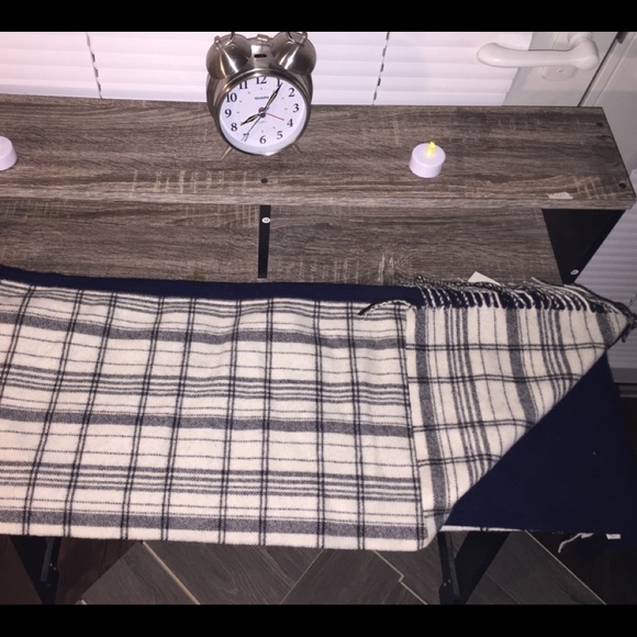 Madwell Wrap - Picture 10 of 14